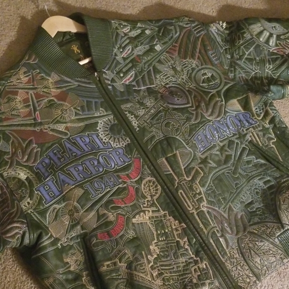 Men's Leather Jacket - Picture 2 of 4